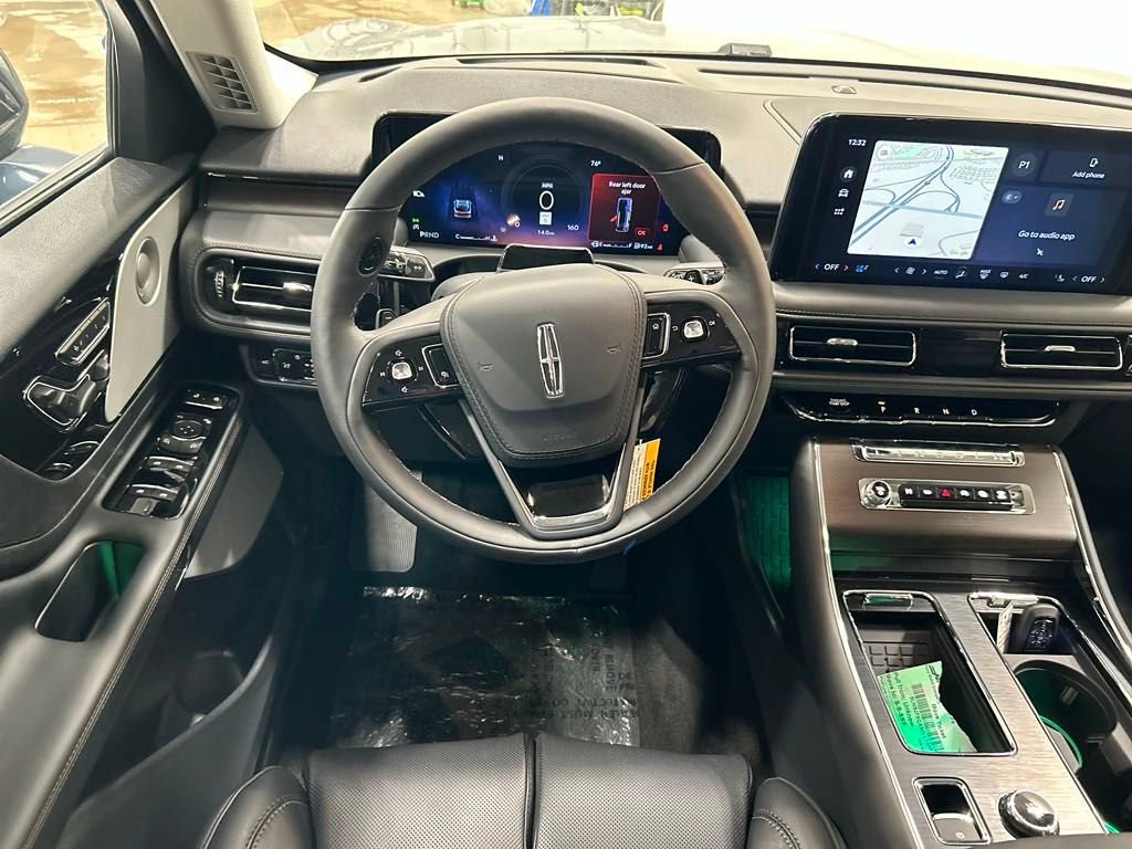 New 2025 Lincoln Aviator Reserve w/ Equipment Group 201A image 13