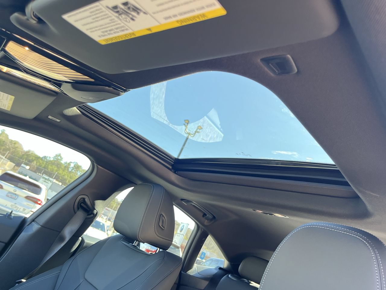 Used 2026 BMW i4 eDrive40 w/ Premium Package RWD image 30