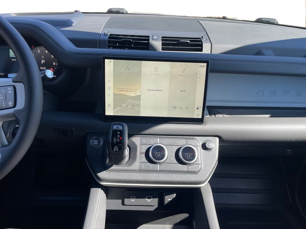 New 2024 Land Rover Defender 110 SE AWD/4WD image 22