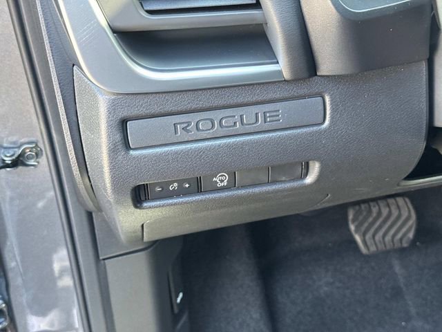 New 2026 Nissan Rogue S image 24