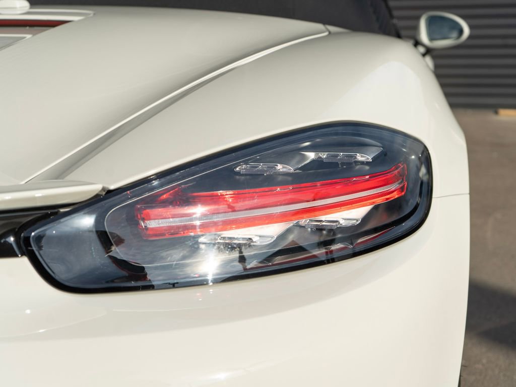 Used 2025 Porsche 718 Boxster S image 14