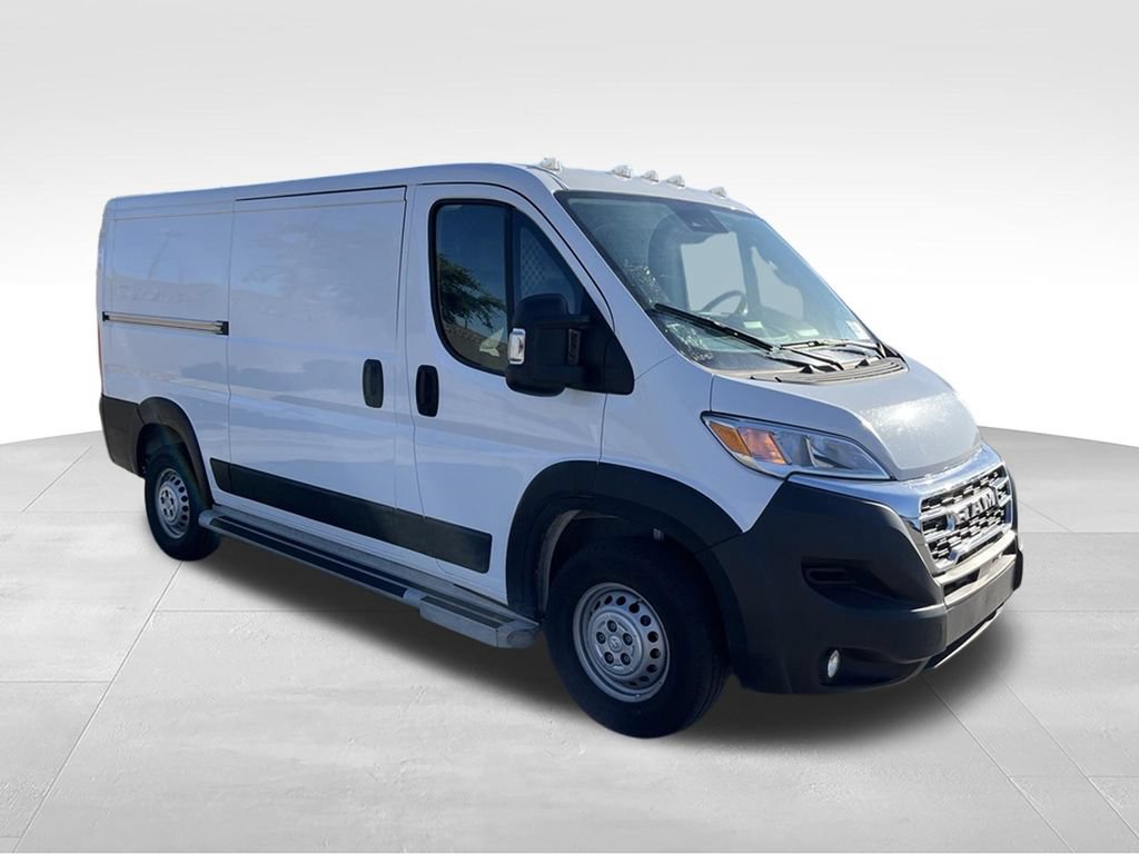 Used 2025 RAM ProMaster 2500 w/ U-Haul Equipment Group FWD image 5