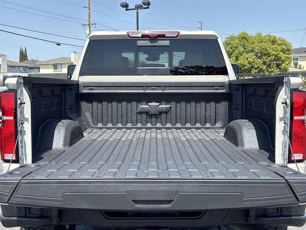 New 2026 Chevrolet Silverado 2500 ZR2 w/ ZR2 Bison Edition AWD/4WD image 29