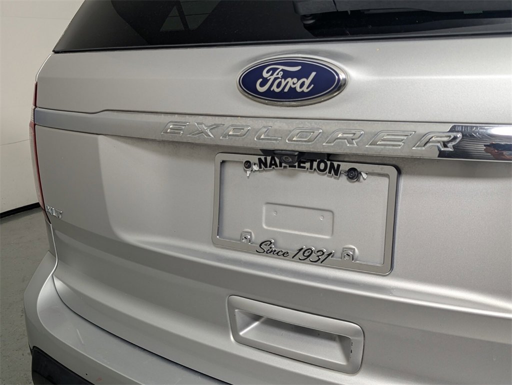 Used 2014 Ford Explorer XLT w/ Equipment Group 202A image 8