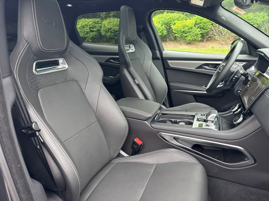 New 2025 Jaguar F-PACE R-Dynamic S image 16