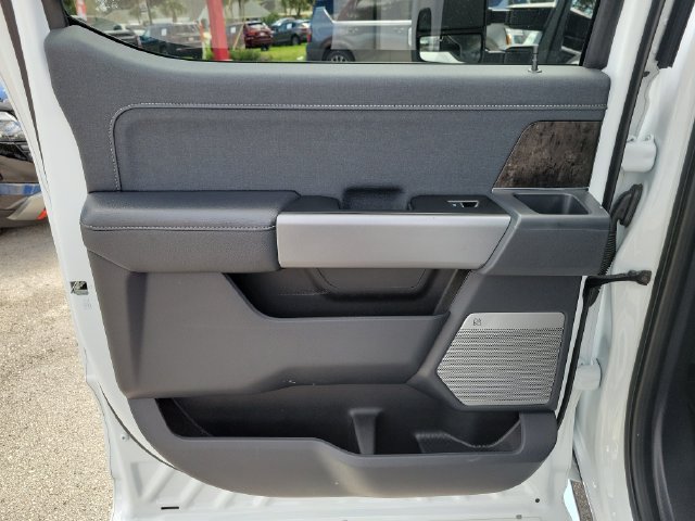 Used 2026 Ford F250 Lariat AWD/4WD image 9
