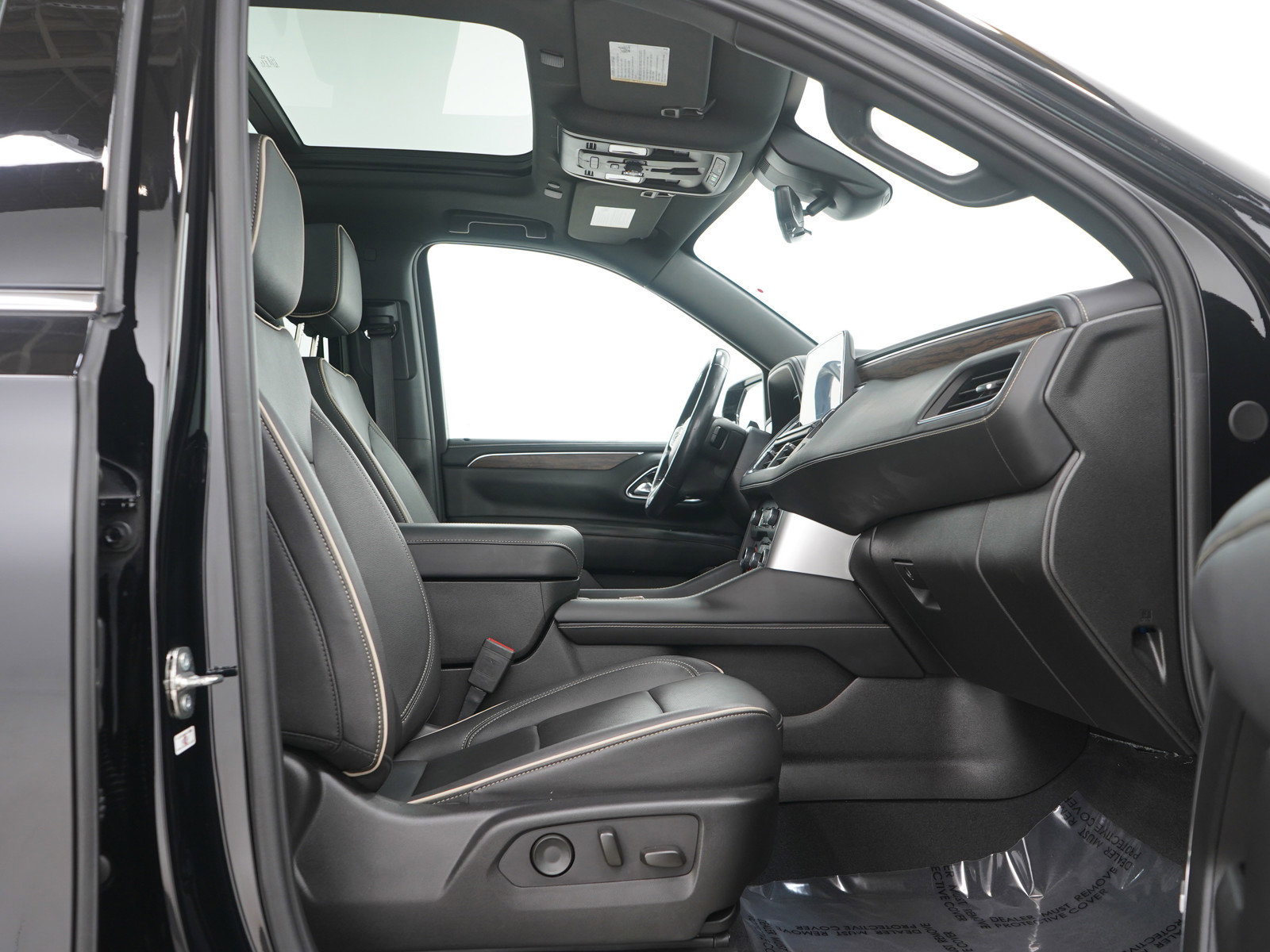 Used 2023 Chevrolet Tahoe Premier image 13