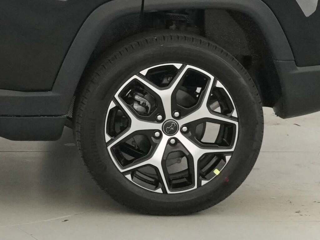 New 2026 Jeep Compass Limited image 33