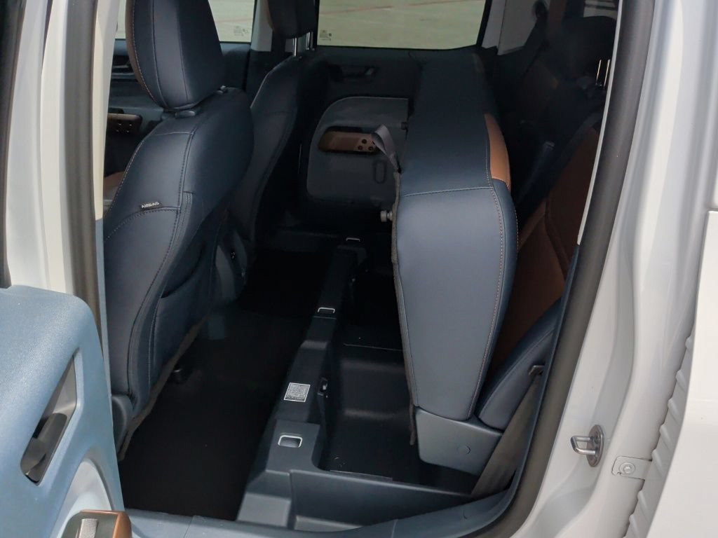 Used 2022 Ford Maverick Lariat FWD image 33