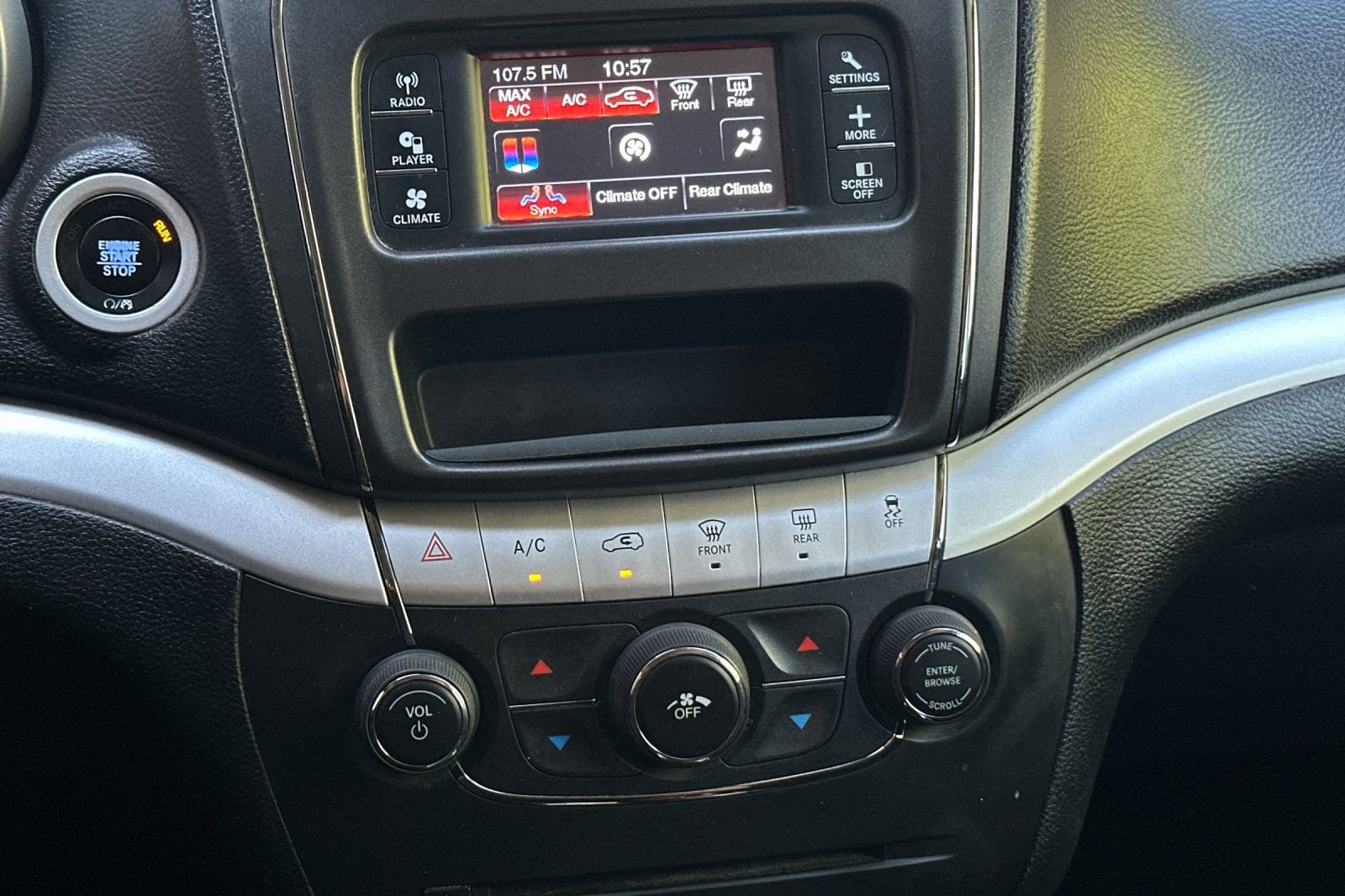 Used 2018 Dodge Journey SE w/ Popular Equipment Group AWD/4WD image 27