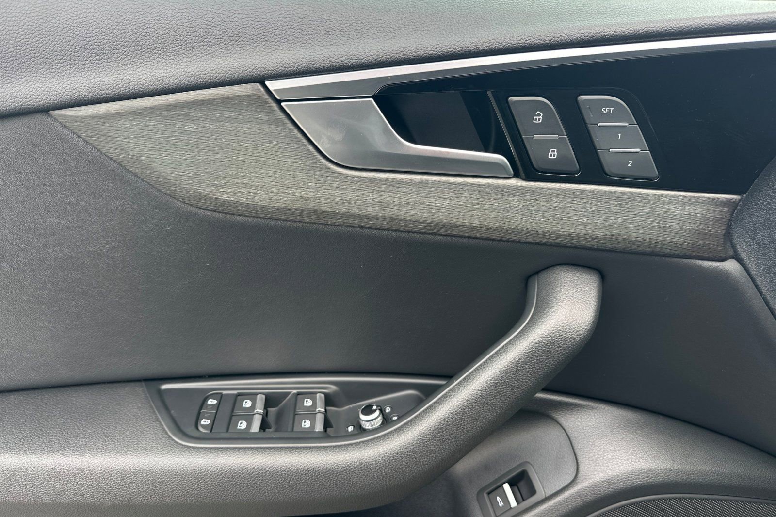 Used 2020 Audi A4 2.0T Premium w/ Convenience Package image 11