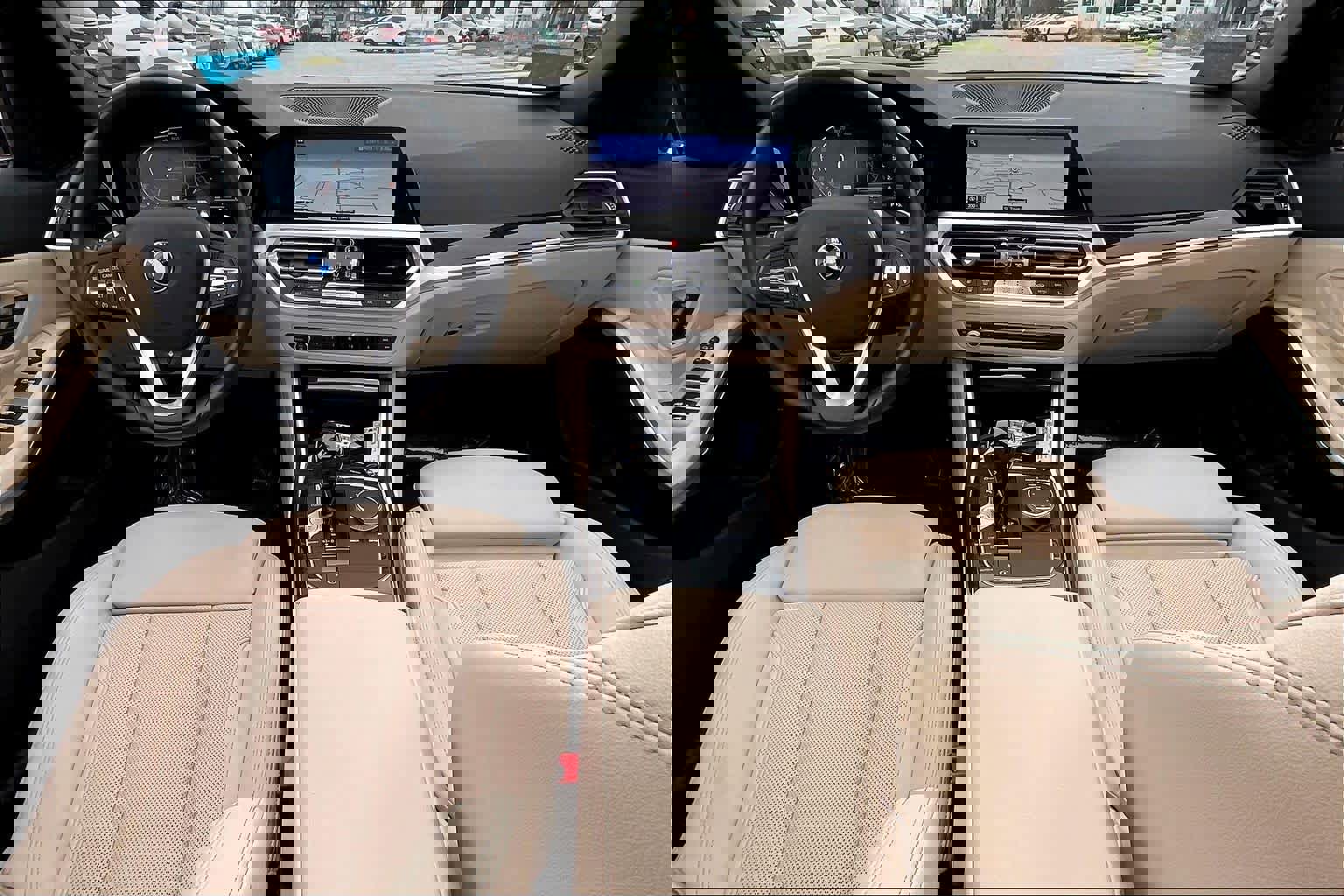 Used 2022 BMW 330i xDrive Sedan w/ Premium Package image 15