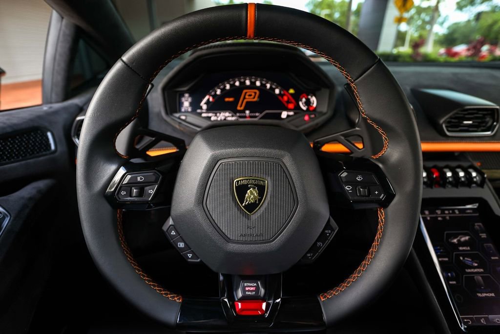 Used 2024 Lamborghini Huracan Sterrato AWD/4WD image 35