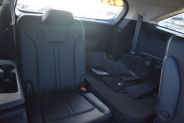 Certified 2023 Kia Sorento SX image 16