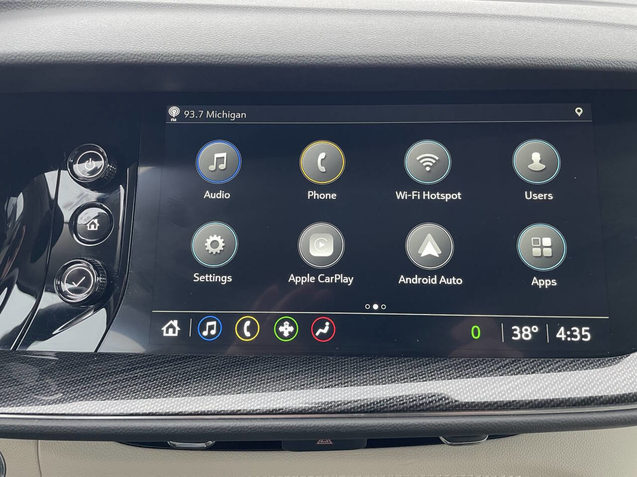 Used 2023 Buick Envision Essence image 21