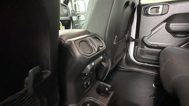 New 2026 Jeep Wrangler Unlimited Rubicon AWD/4WD image 13