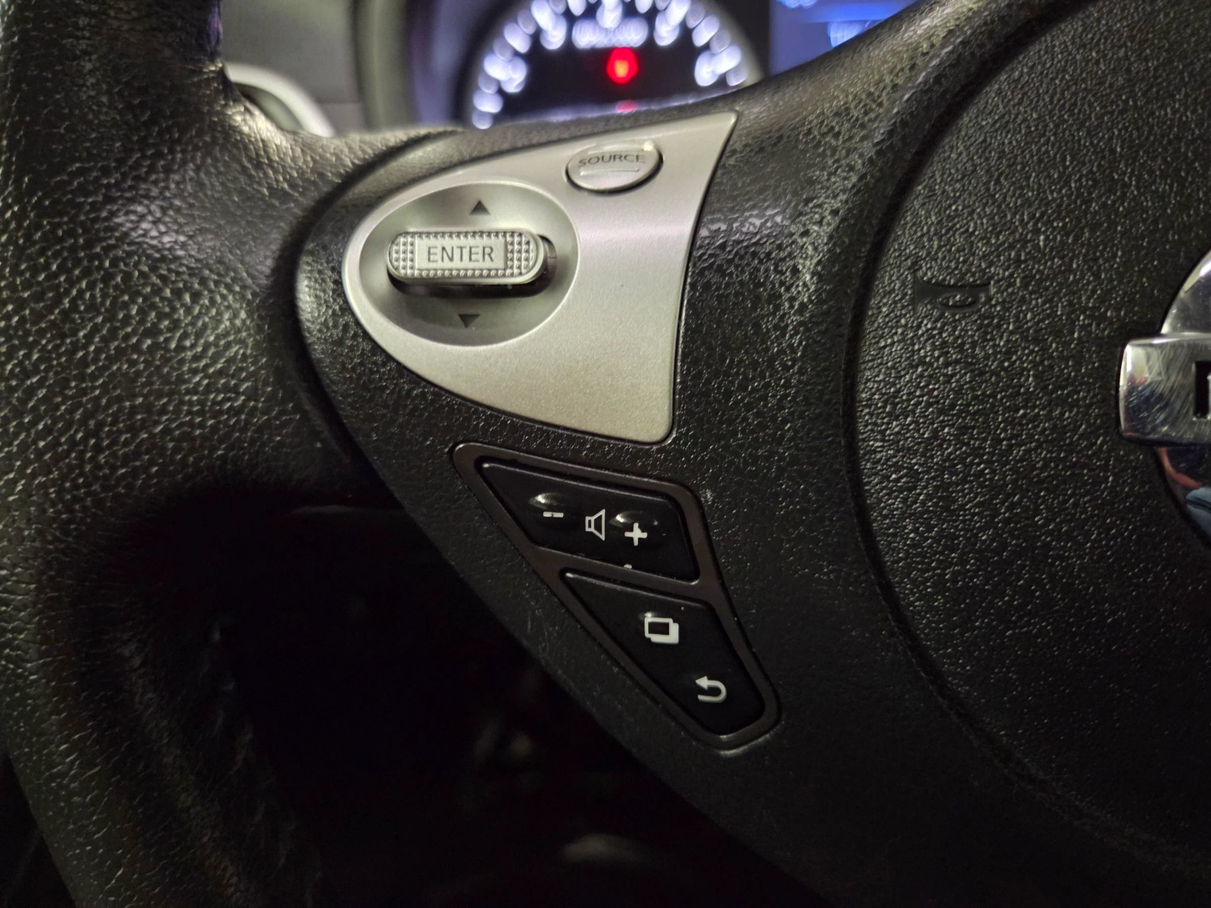 Used 2016 Nissan Sentra SL w/ Technology Package FWD image 22