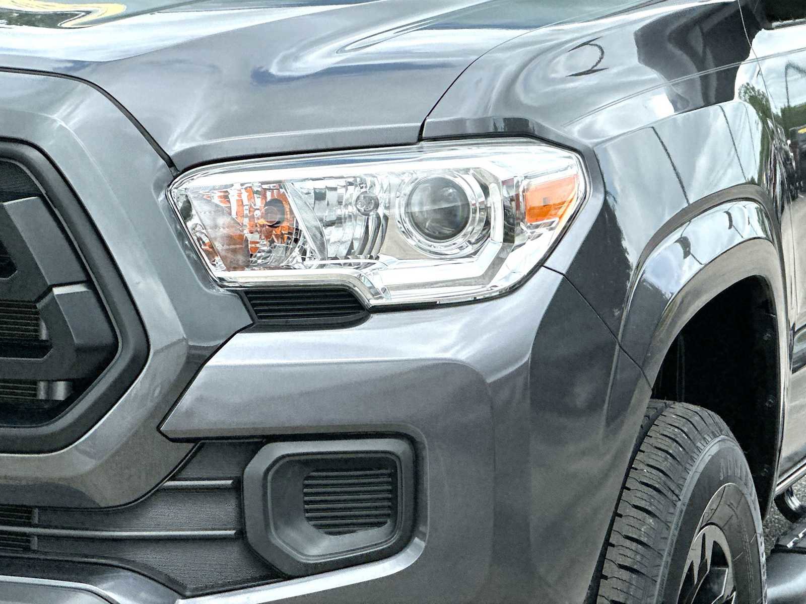 Used 2021 Toyota Tacoma SR w/ SR Convenience Package image 16