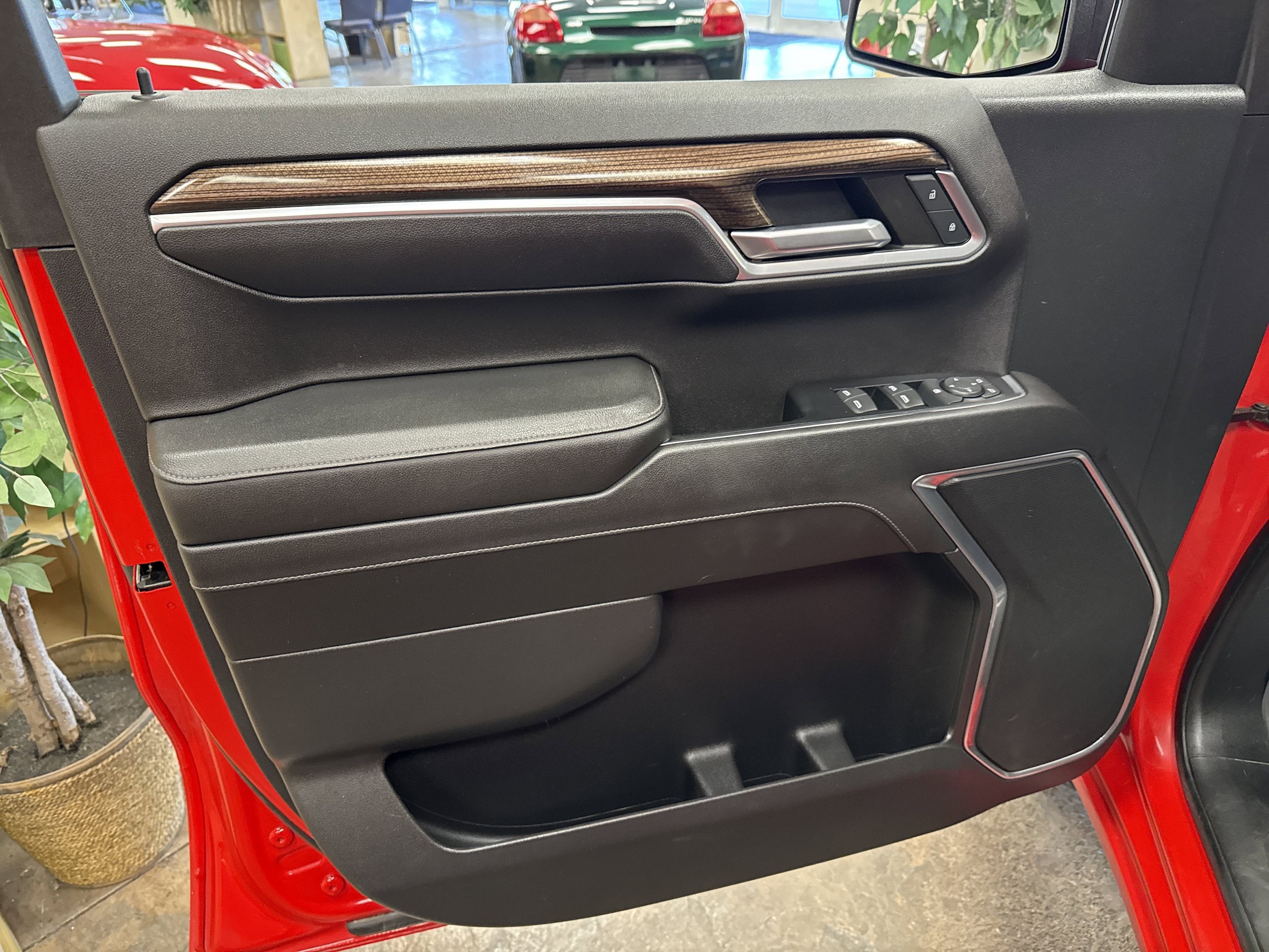Used 2022 Chevrolet Silverado 1500 RST AWD/4WD image 26