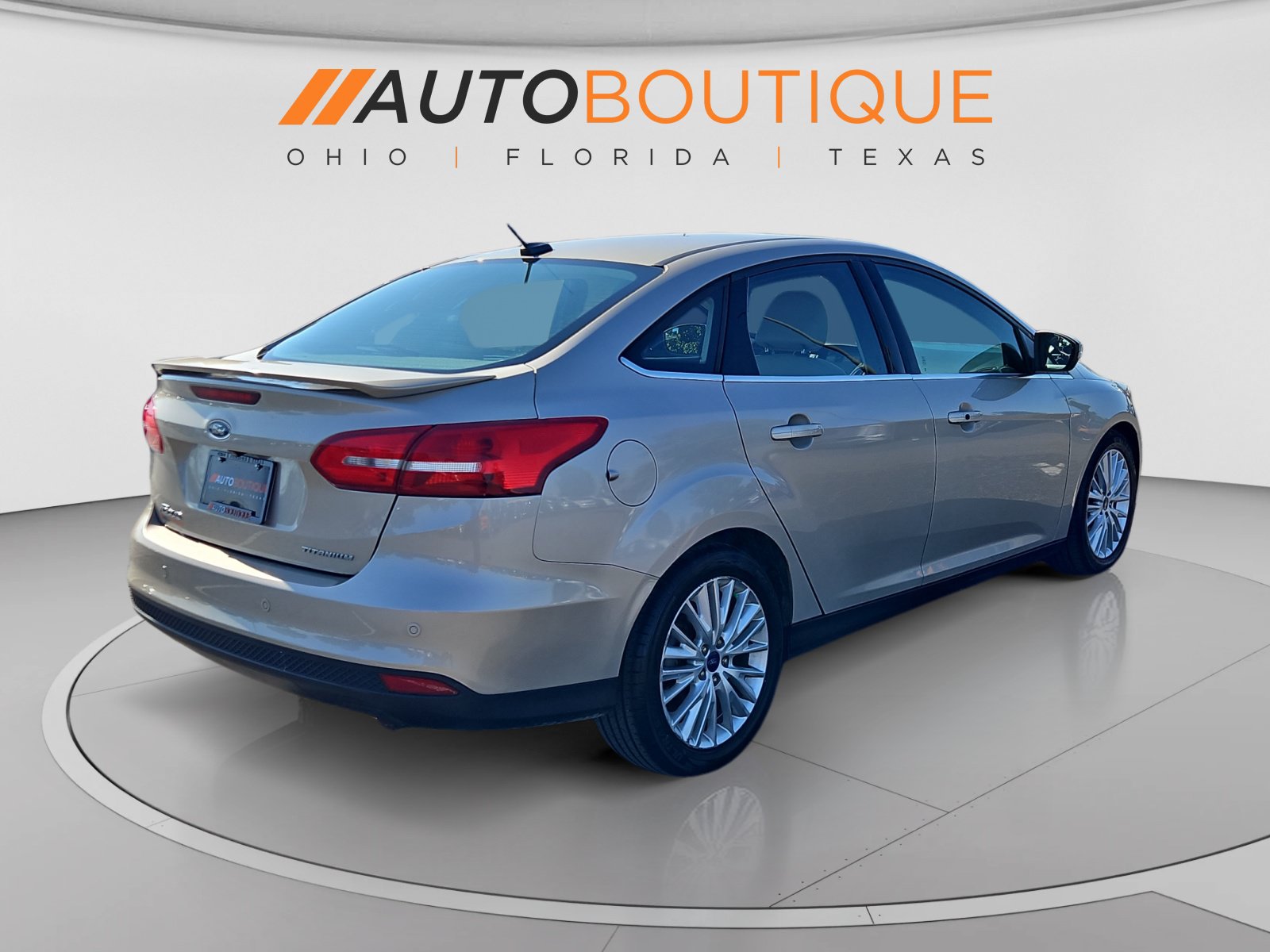 Used 2017 Ford Focus Titanium FWD image 6