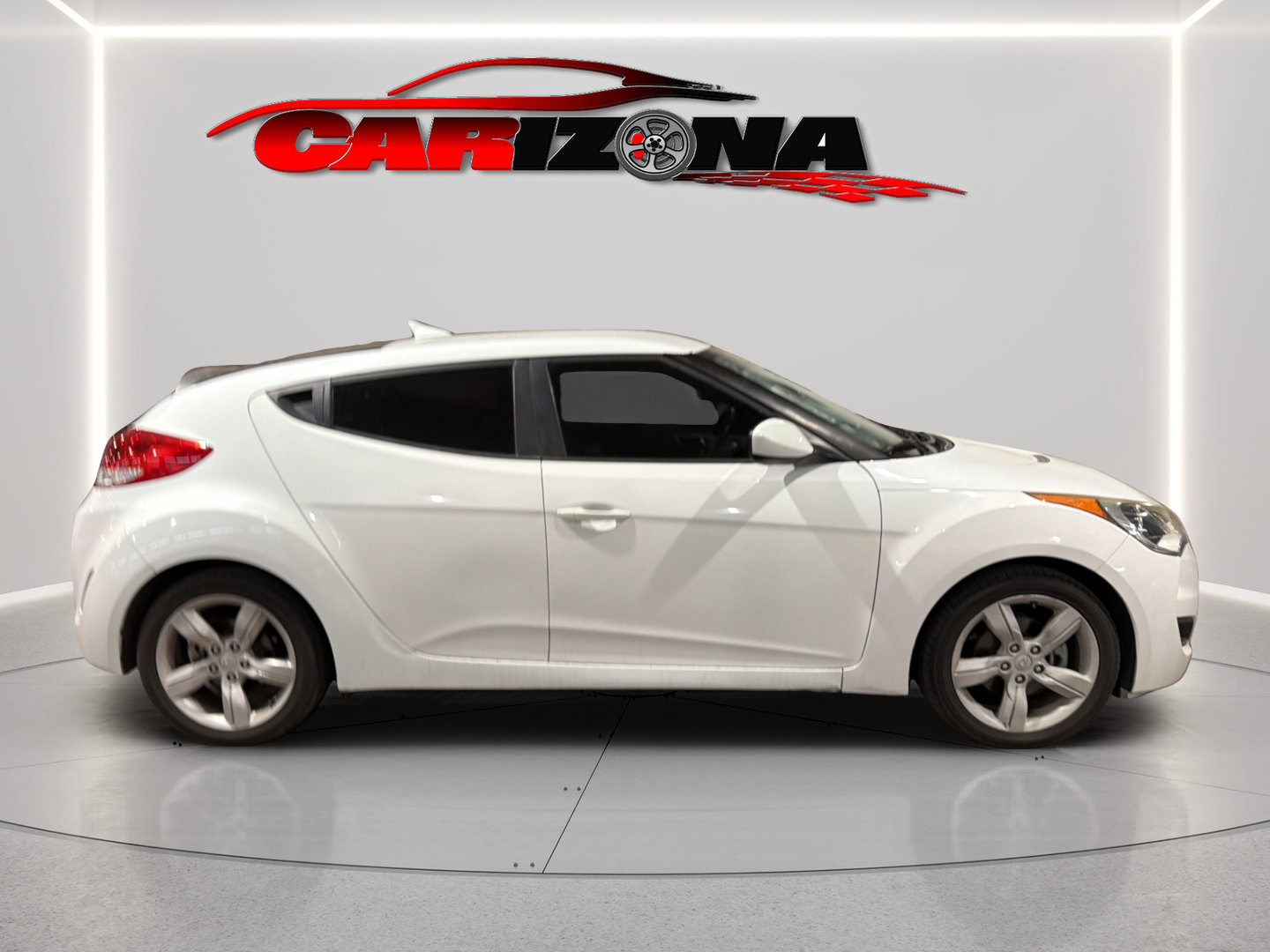 Used 2014 Hyundai Veloster FWD image 4