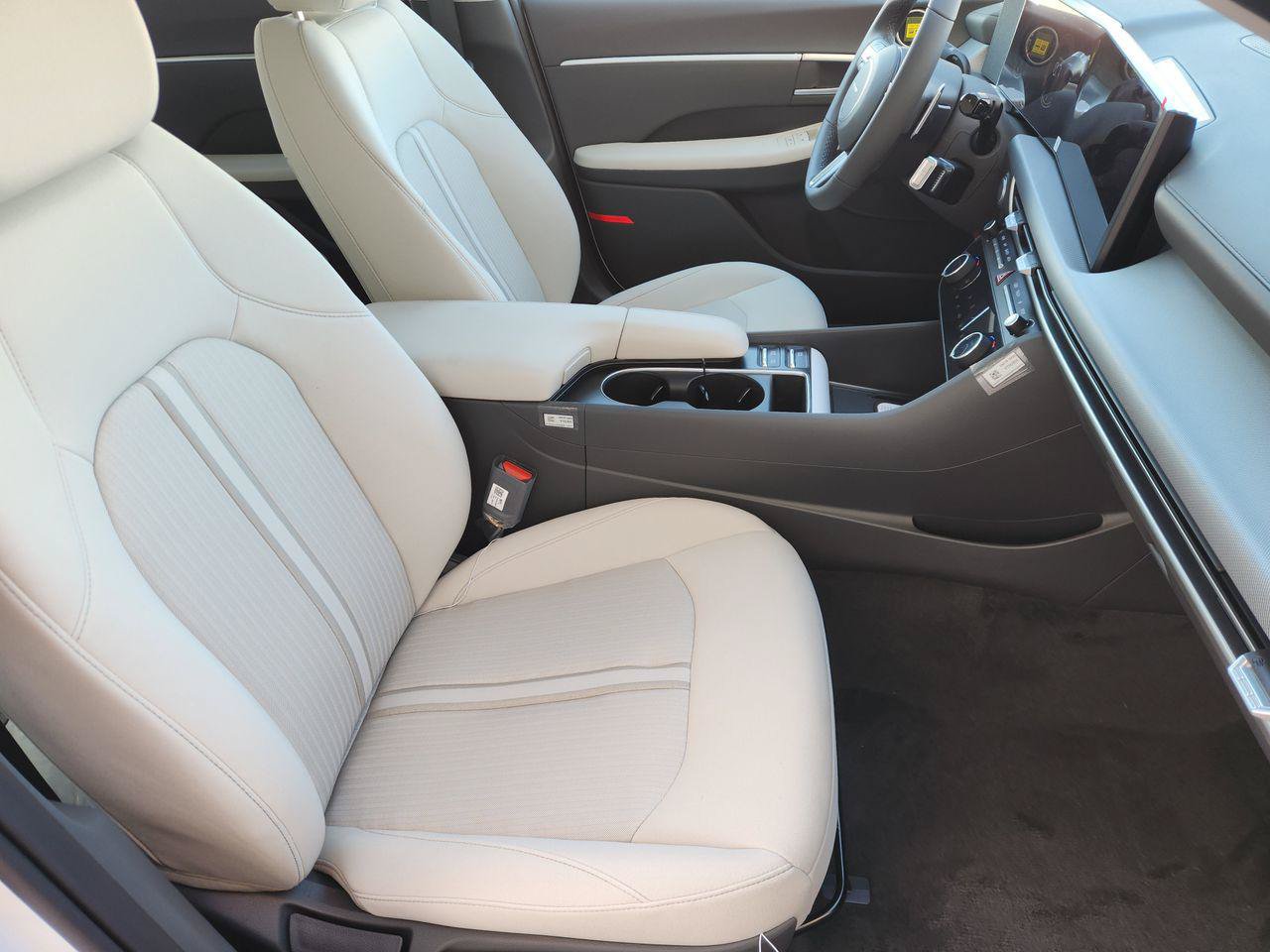 New 2026 Hyundai Sonata SEL FWD image 10
