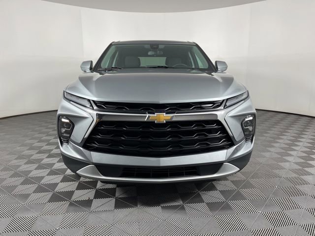 Used 2024 Chevrolet Blazer LT image 3