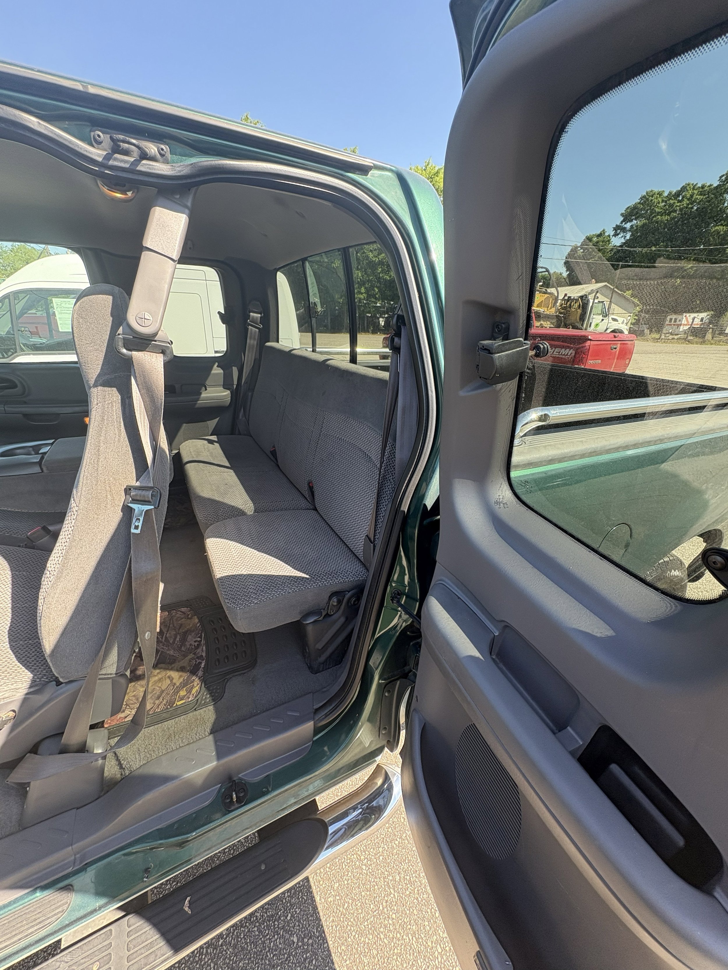 Used 2000 Ford F150 XLT RWD image 11