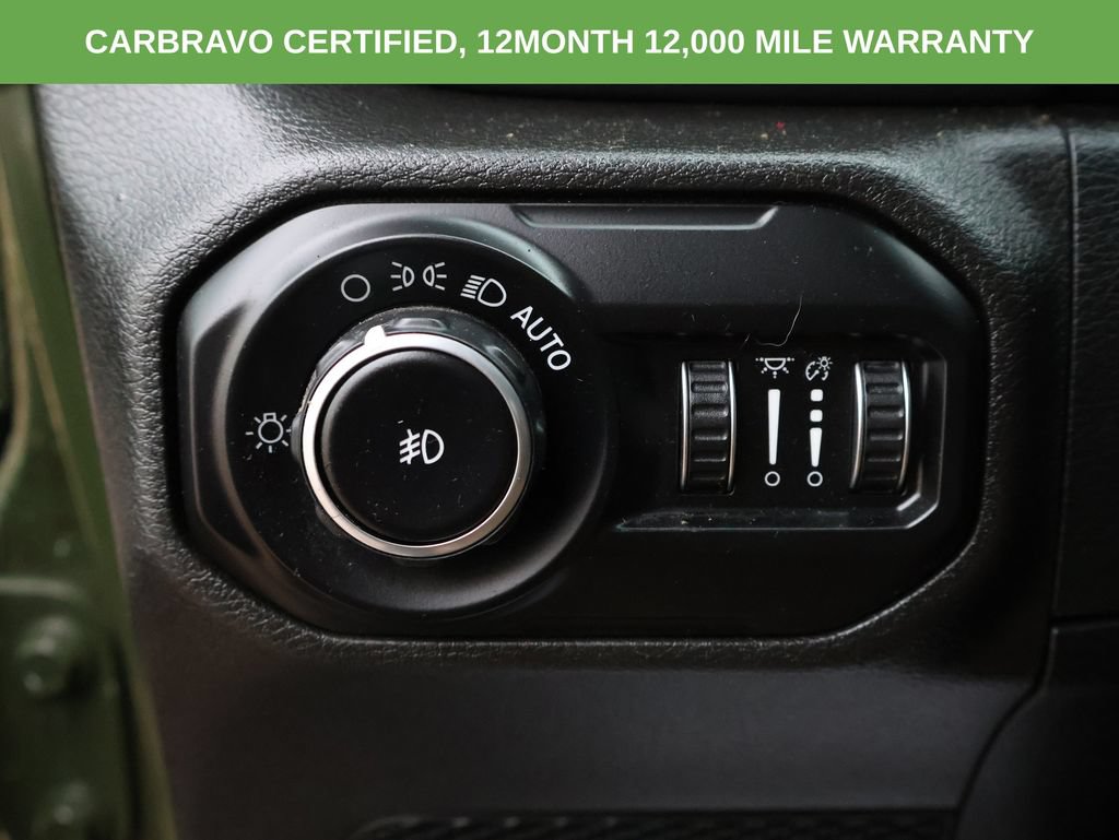 Used 2020 Jeep Wrangler Unlimited Sahara AWD/4WD image 33