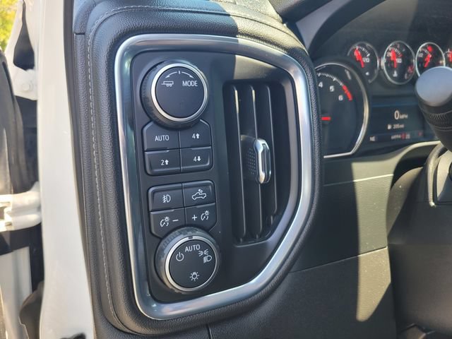 Used 2022 Chevrolet Silverado 1500 LT Trail Boss w/ Convenience Package II AWD/4WD image 16