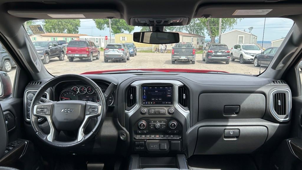 Used 2021 Chevrolet Silverado 1500 LT Trail Boss w/ LT Trail Boss Premium Package AWD/4WD image 16