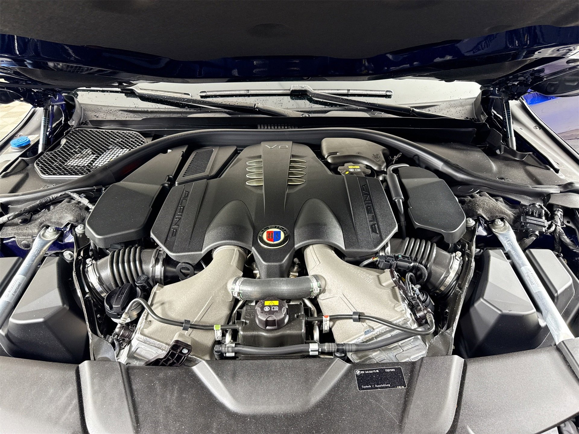 Used 2022 BMW ALPINA B7 xDrive ALPINA B7 xDrive image 21