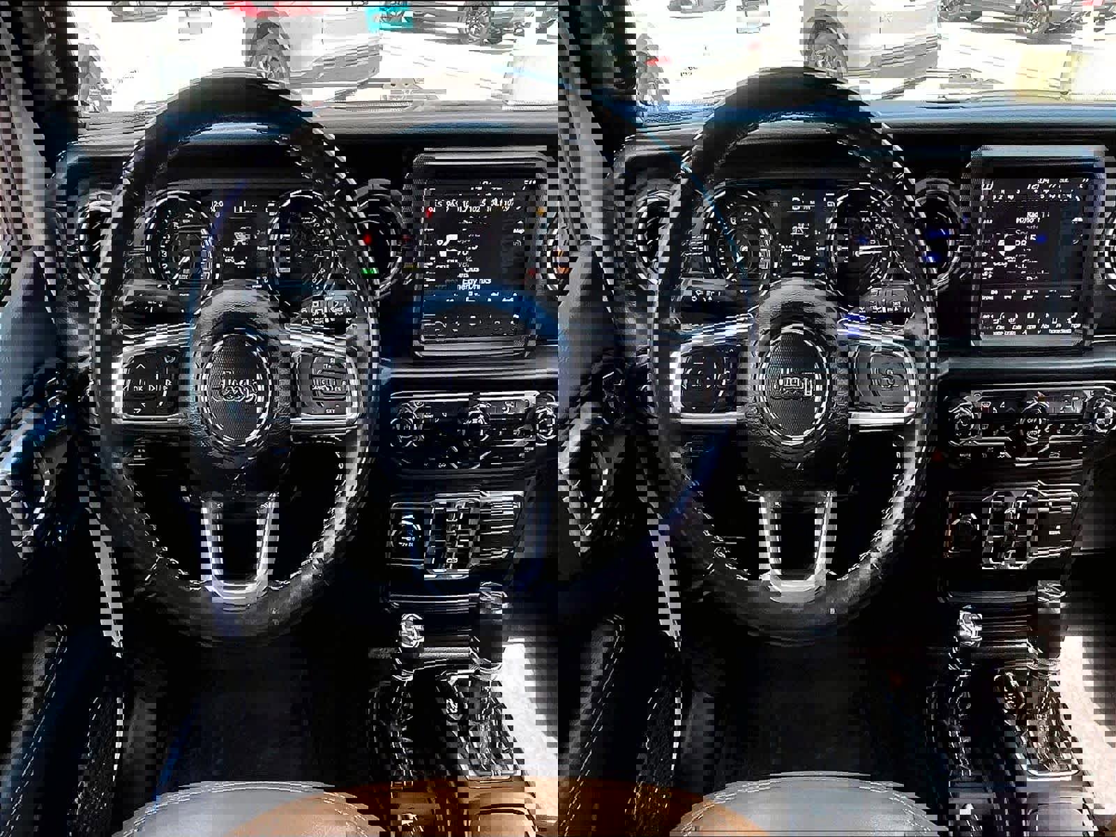 Used 2023 Jeep Wrangler Sahara w/ Cold Weather Group image 17