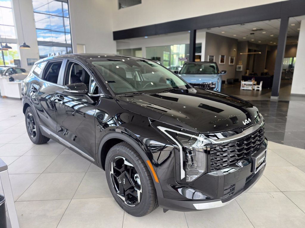New 2027 Kia Sportage EX