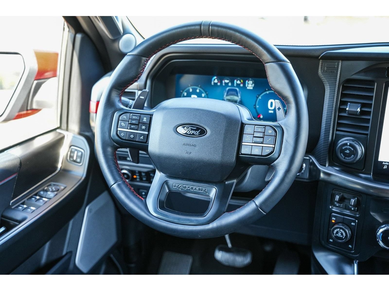 Used 2025 Ford F150 Raptor AWD/4WD image 15