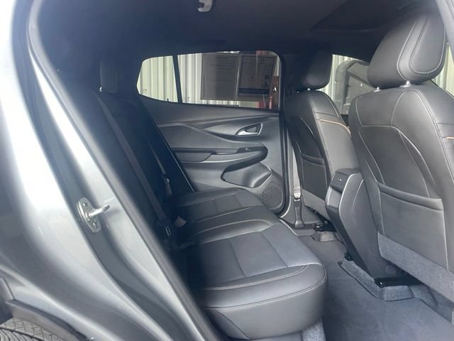Used 2025 Buick Envista Avenir FWD image 23