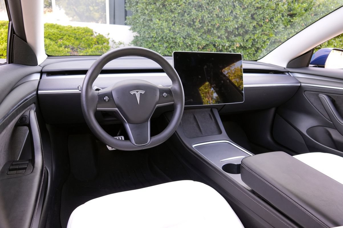 Used 2023 Tesla Model 3 Performance AWD/4WD image 5