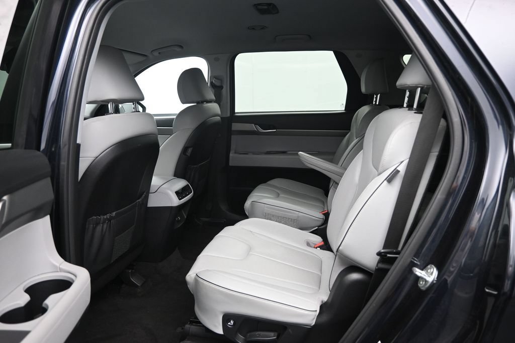 Used 2024 Hyundai Palisade SEL FWD image 25