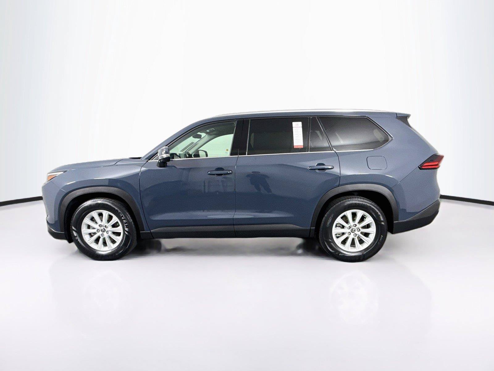 Certified 2025 Toyota Grand Highlander FWD image 14