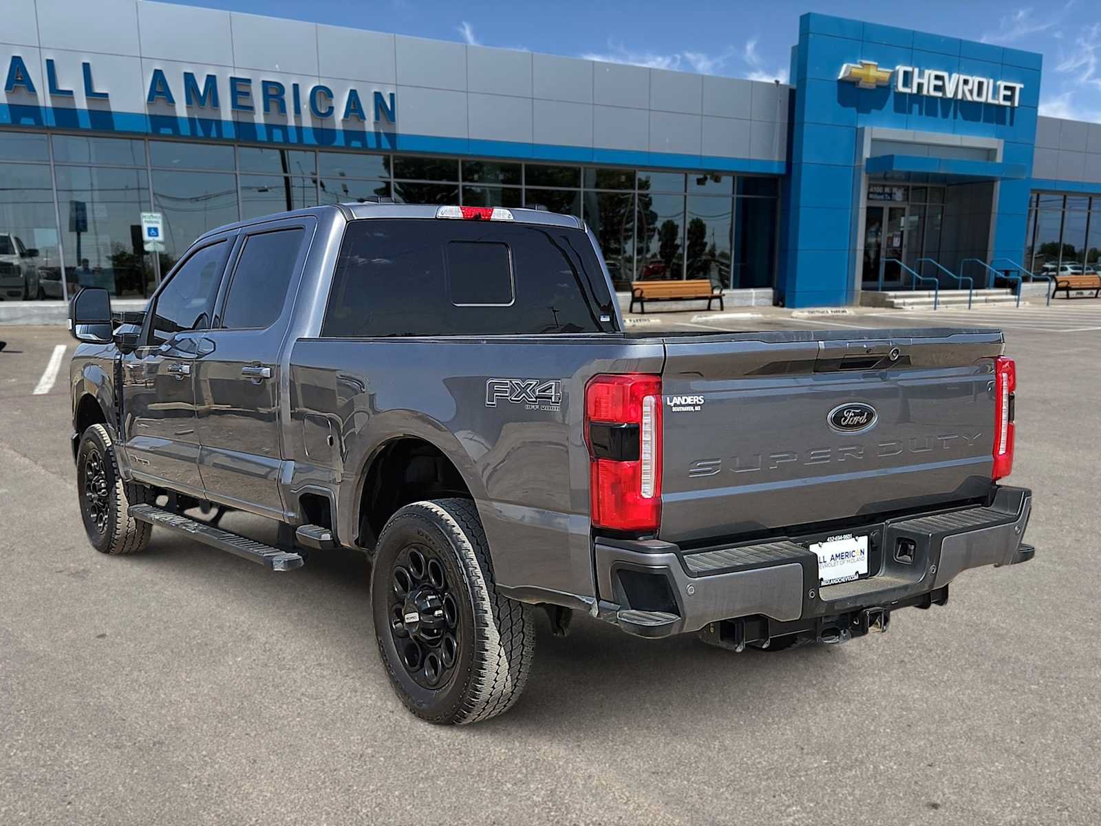 Used 2025 Ford F250 XLT w/ Black Appearance Package AWD/4WD image 6