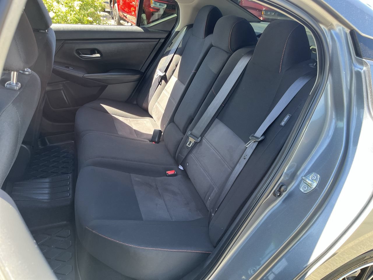 Used 2025 Nissan Sentra SR FWD image 21