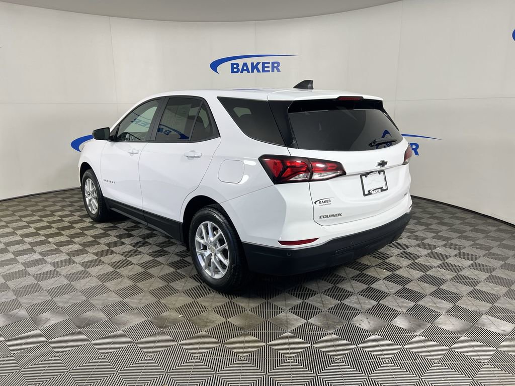 Used 2024 Chevrolet Equinox LS w/ LS Convenience Package image 7
