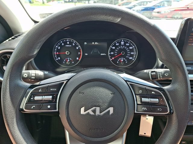 Used 2024 Kia Forte LXS w/ LXS Technology Package FWD image 18