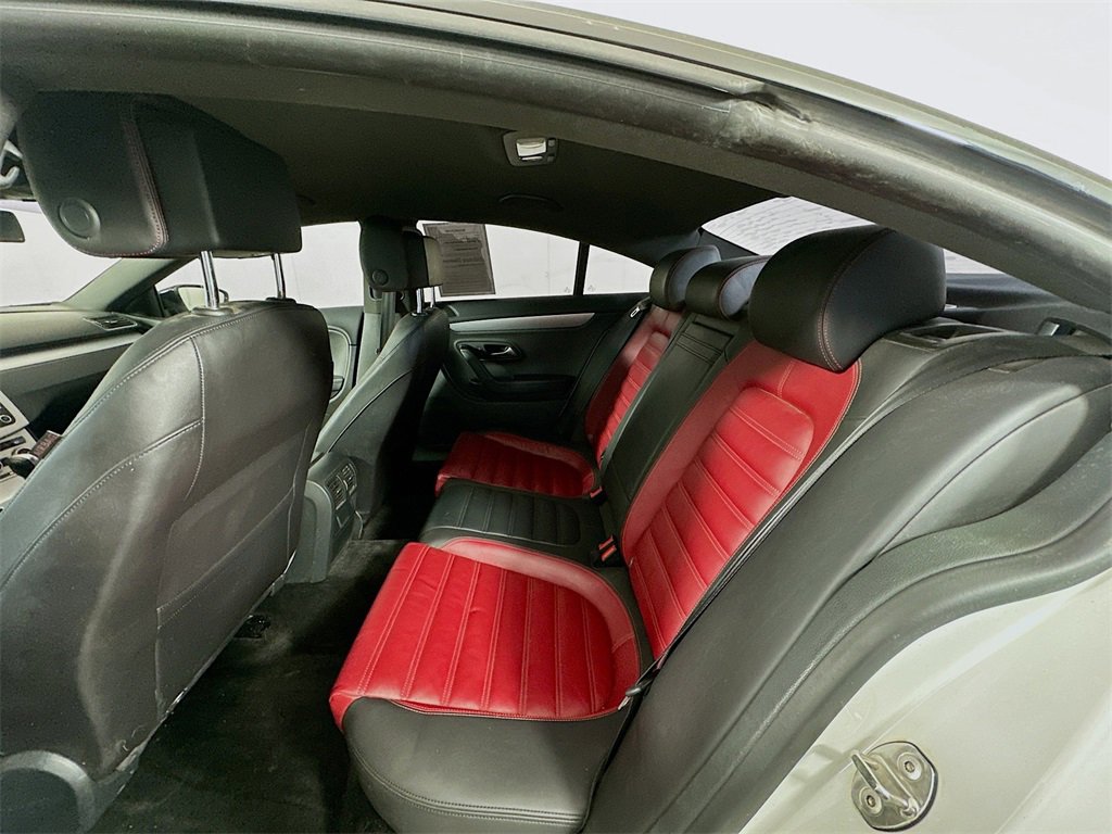 Used 2015 Volkswagen CC R-Line image 22