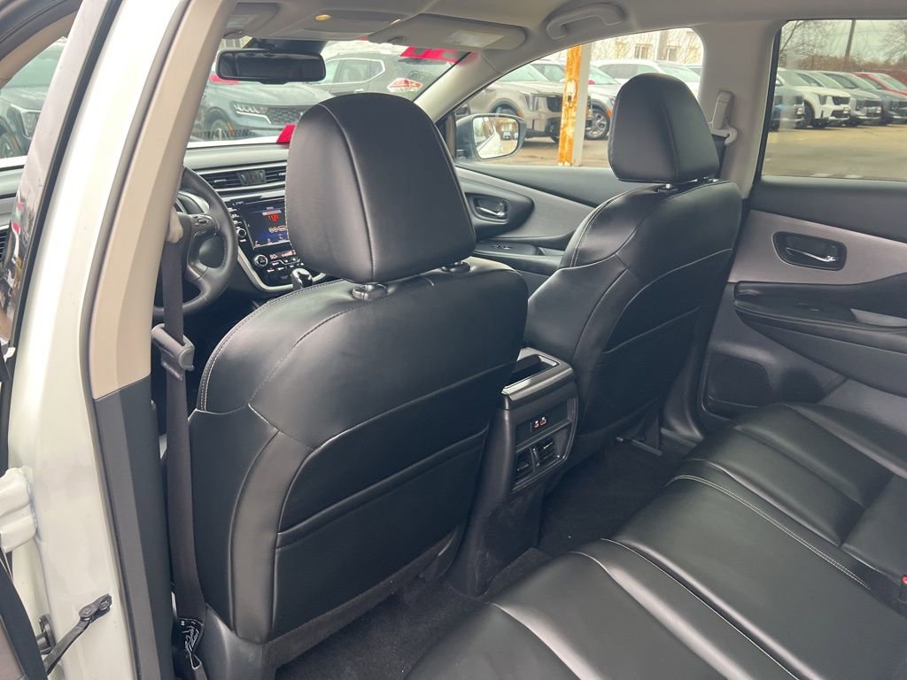 Certified 2024 Nissan Murano SV w/ SV Midnight Edition Package image 10