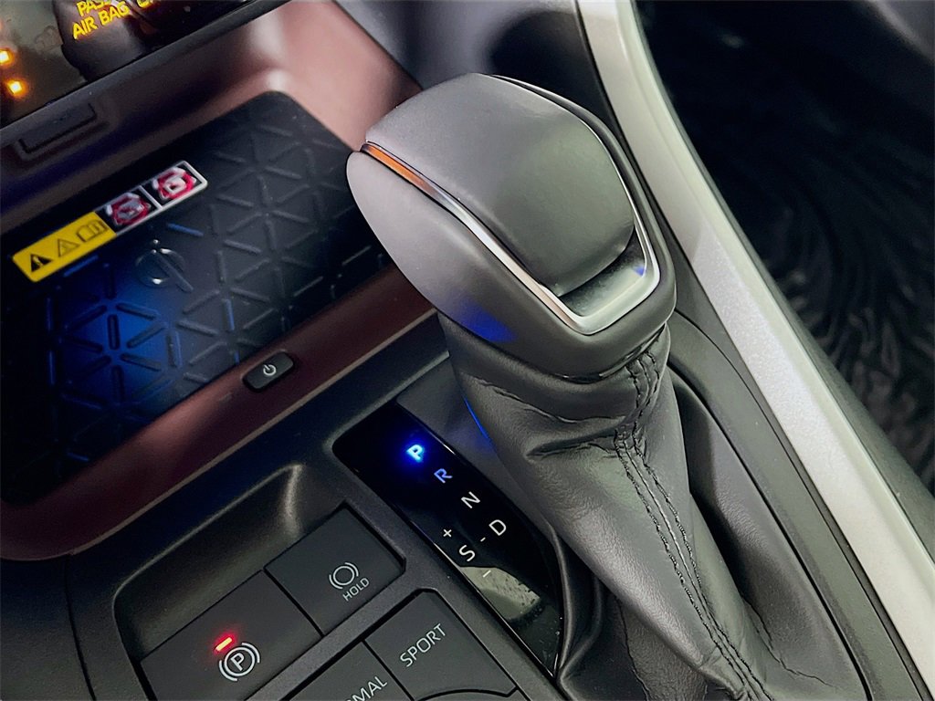 Used 2025 Toyota RAV4 Limited image 16