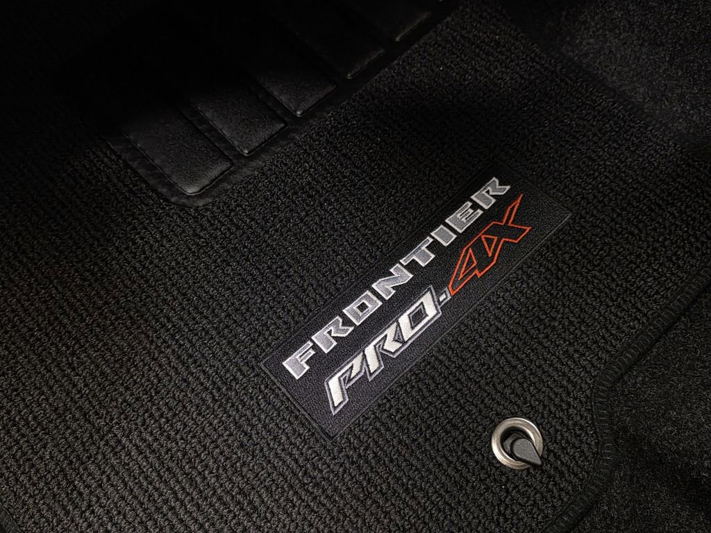 New 2026 Nissan Frontier PRO-4X w/ Pro-4x Convenience Package image 16