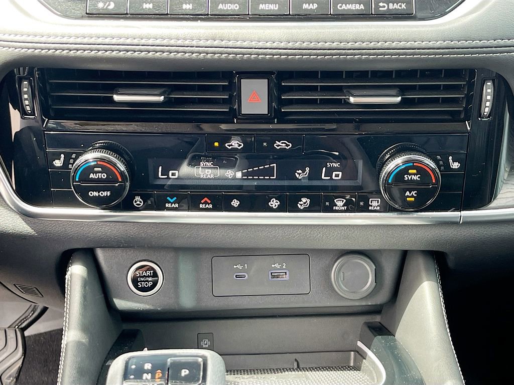 Used 2023 Nissan Rogue Platinum w/ Platinum Premium Package FWD image 25