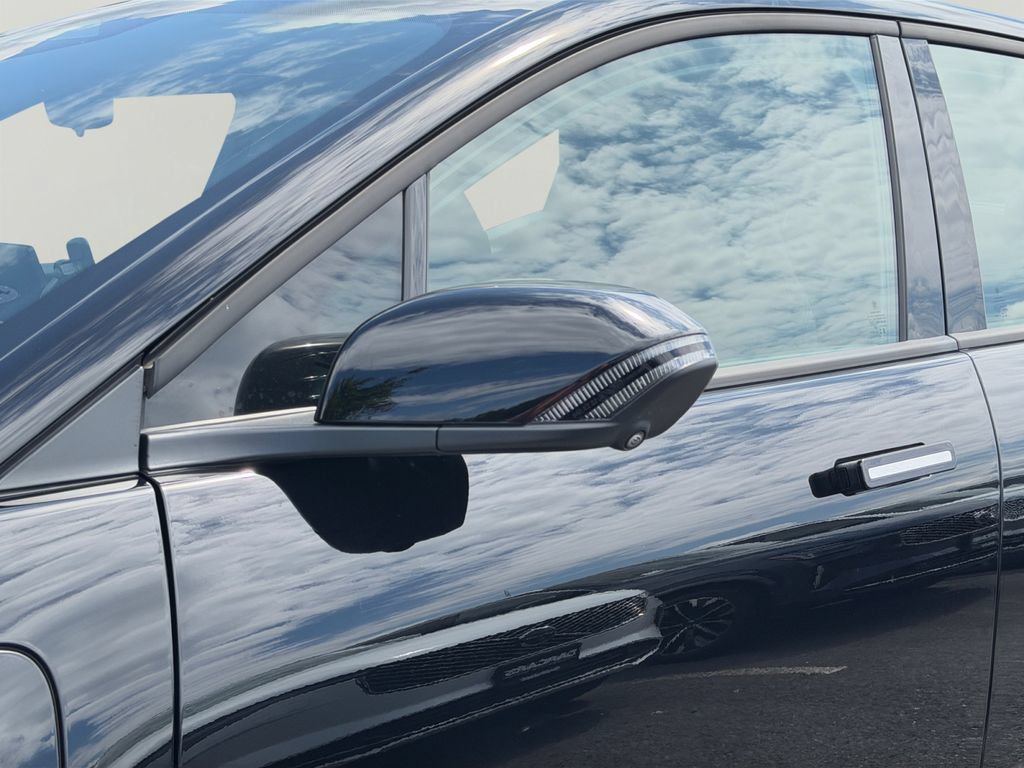 Used 2023 Fisker Ocean Extreme AWD/4WD image 28
