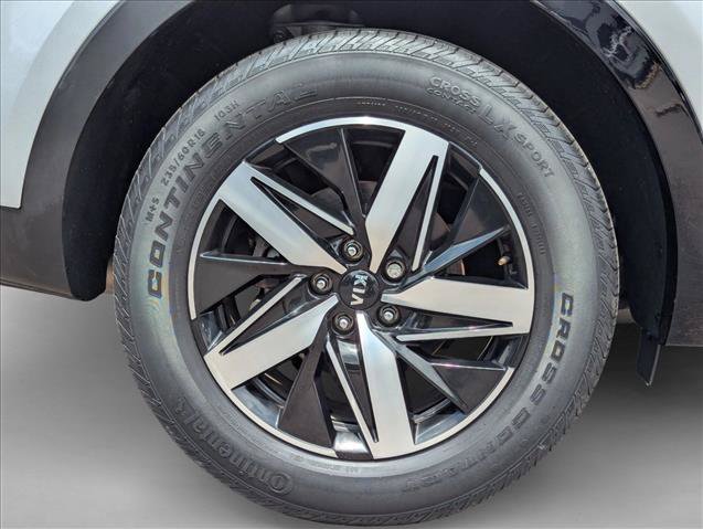 Used 2021 Kia Sorento S FWD image 22
